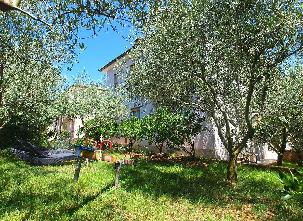 Apartment Luciano 1540 Pula